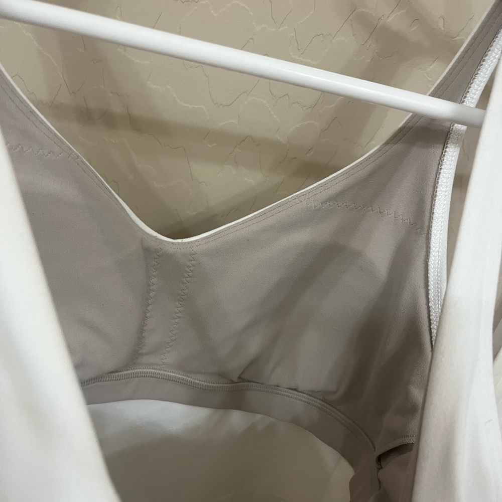 LULULEMON align tank - Picture 4 of 5